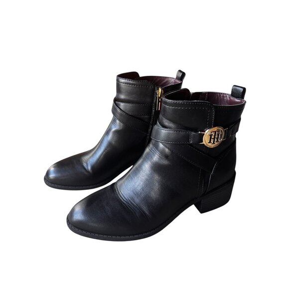 Tommy Hilfiger Womens Black Ankle Boots Faux Leather Sz 7.5M Gold Logo Imiera - Picture 3 of 11